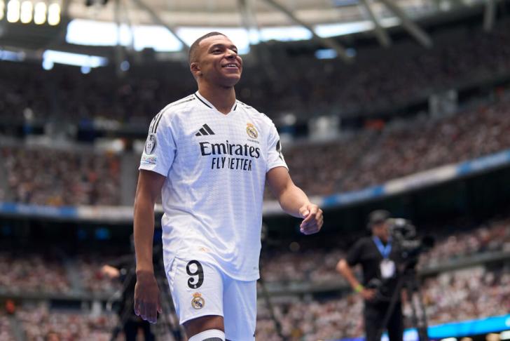 Narudžbe i prodaja dresova Real Madrida broj 9 rastu